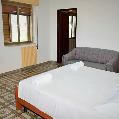 Con Piscina In Apartment *