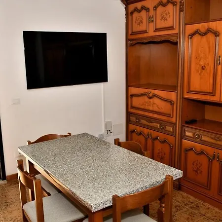 Con Piscina In Apartment *